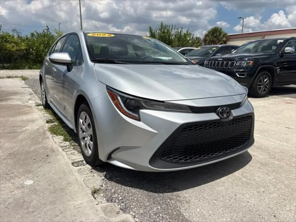 Toyota Corolla 2022 LE Sedán 4p.