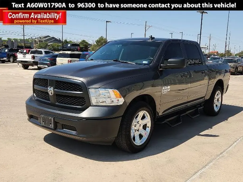 Ram 1500 Classic 2023 4x4 Tradesman 4p. Cabina de tripulación 5.5 pies CA Pickup