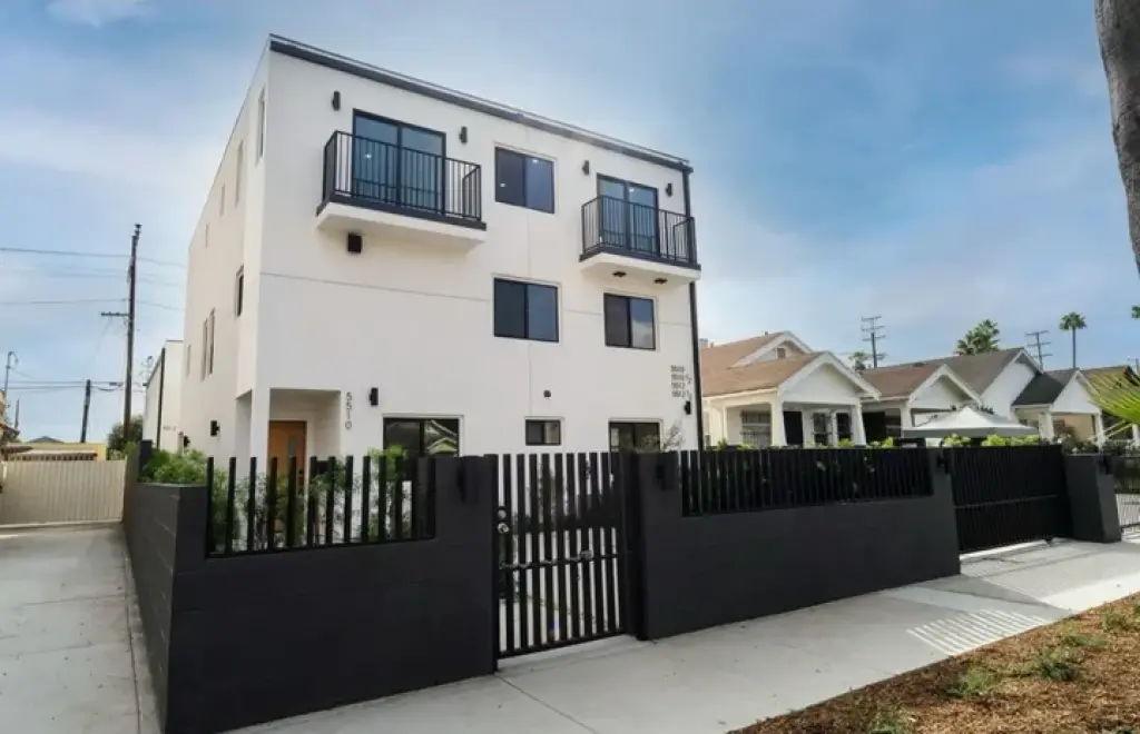 1 Bed 1 Bath Apt In Lynwood