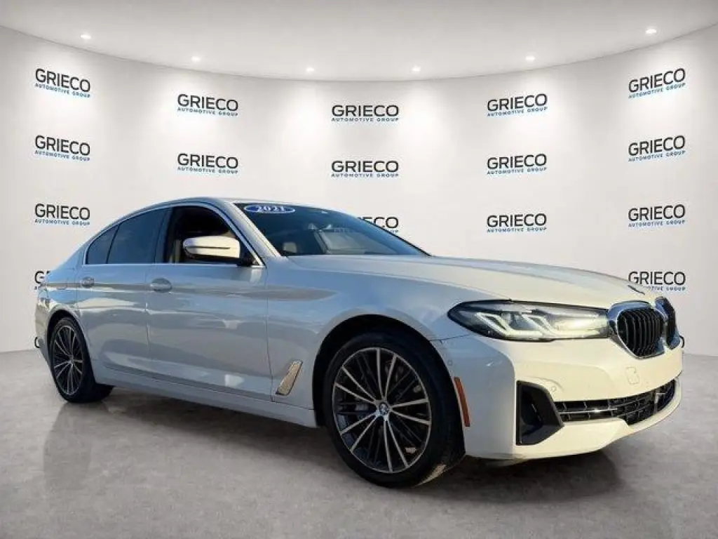 BMW Serie 5 2021 540i Sedán 4p.