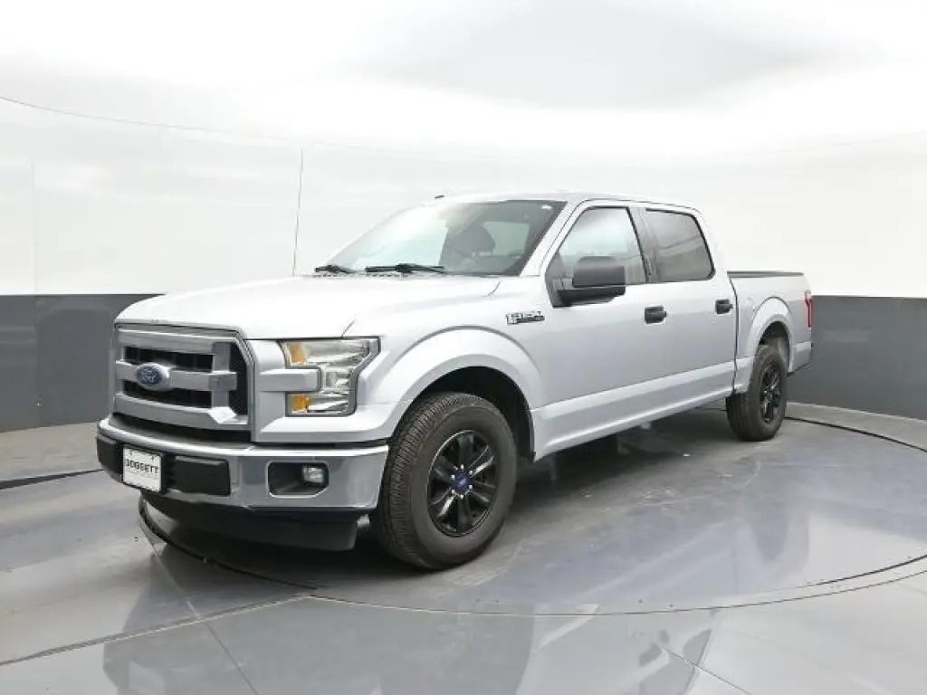 Ford F-150 2017 4x2 XLT 4 puertas SuperCrew 5.5 pies. SB