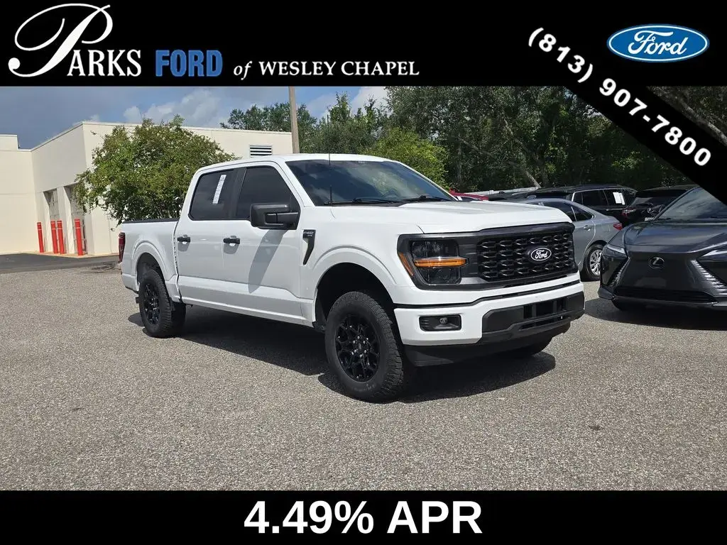 Ford F-150 2025 4x2 STX 4 puertas SuperCrew 5.5 pies SB