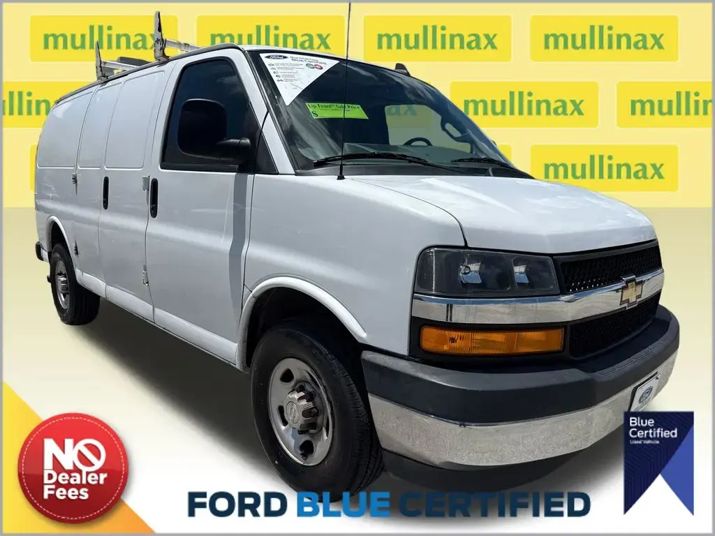 Furgoneta de Carga Chevrolet Express 2022 2500 3 puertas