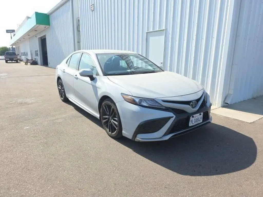 Toyota Camry 2024 XSE 4p Sedan