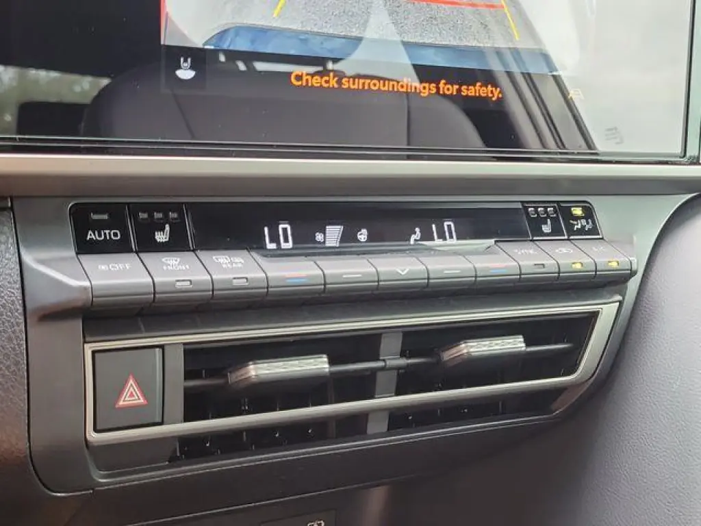 Toyota Camry 2025 XSE 4p Sedan