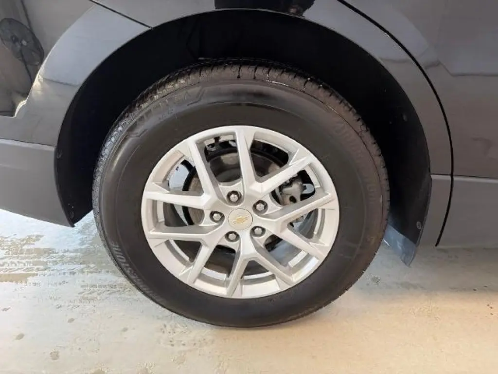 Chevrolet Equinox 2024 4x4 LT 4 puertas SUV con paquete 1LT