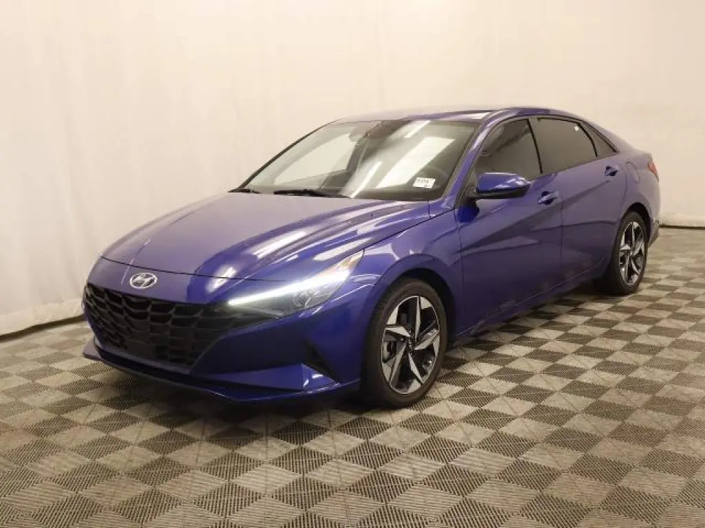Hyundai ELANTRA 2023 SEL Sedán 4p.