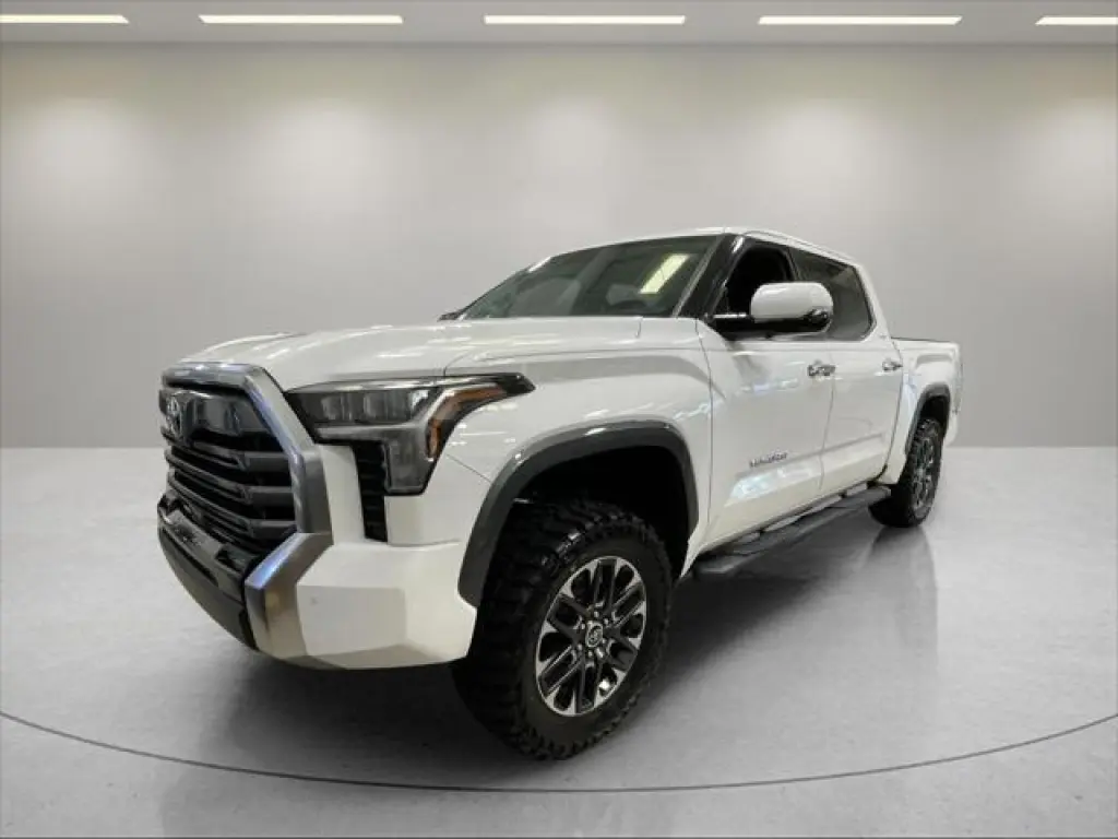 Toyota Tundra 2022 4x2 Limited 4p Camioneta Cabina CrewMax Super Baja