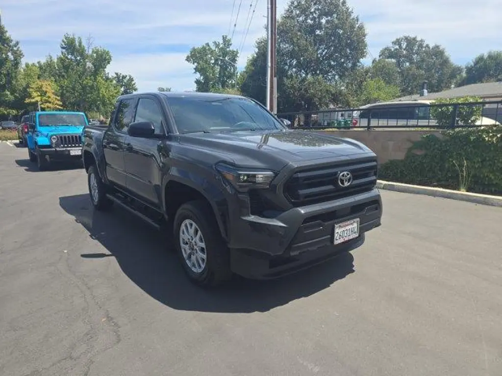 Toyota Tacoma 2025 4x2 SR 4p Cab Doble 5.0 ft SB