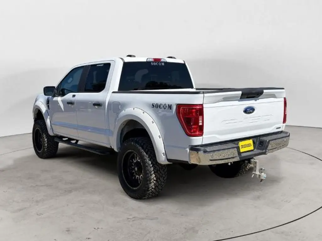 Ford F-150 2022 4x4 XLT 4p SuperCrew 5.5 ft. SB