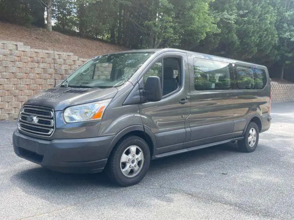 Ford Transit 2019 350 XL 3dr LWB Low Roof Passenger Van con puerta lateral corrediza para pasajeros
