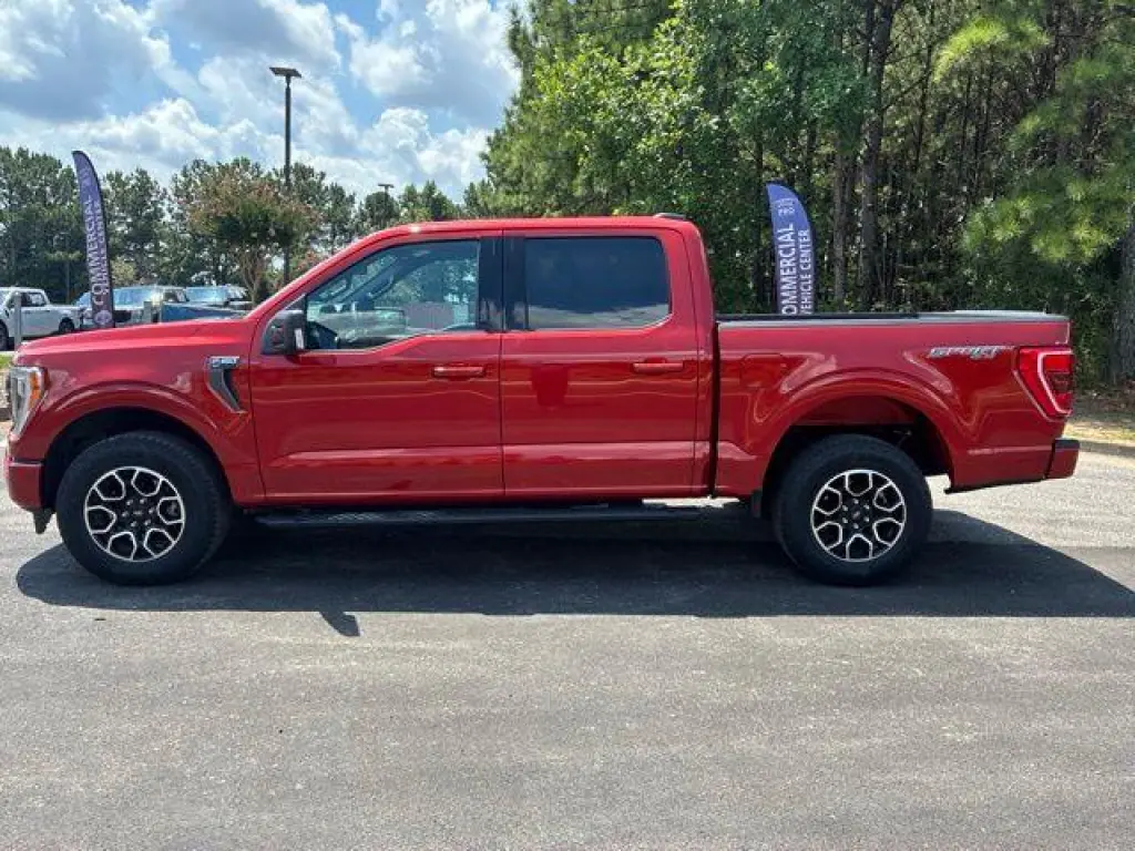 Ford F-150 2023 4x4 XLT 4 puertas SuperCrew caja corta de 5.5 pies