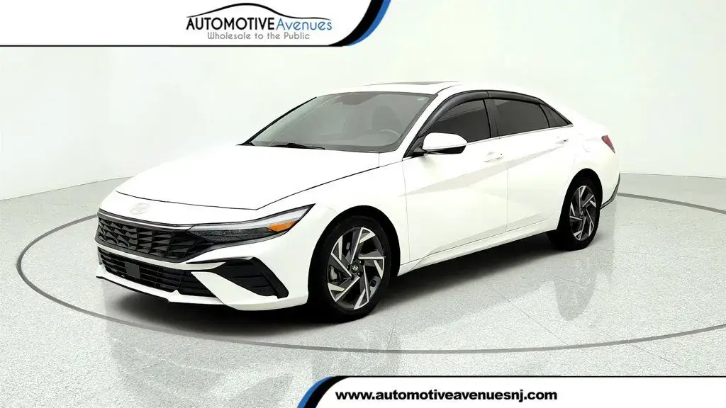 Hyundai ELANTRA 2025 SEL Convenience 4p Sedan