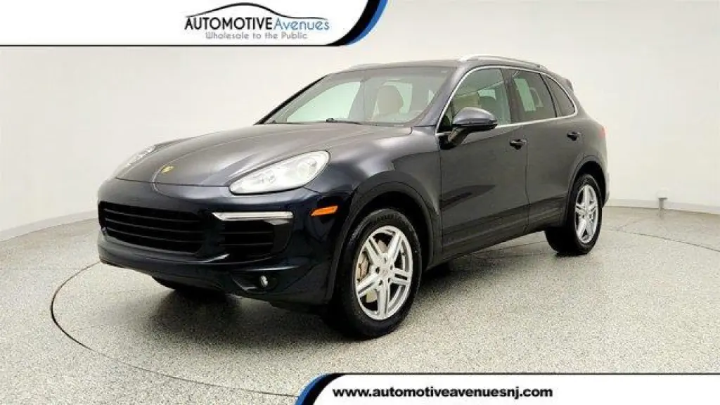 Porsche Cayenne 2017 AWD S 4p SUV