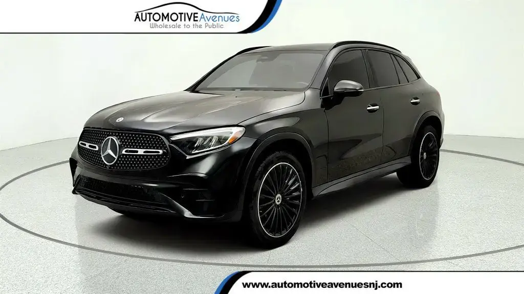 Mercedes-Benz GLC 2023 AWD GLC 300 4MATIC 4p SUV