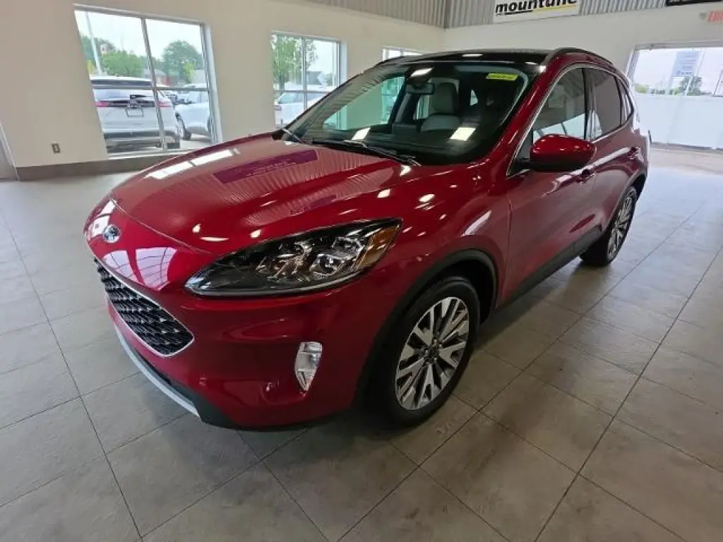 Ford Escape 2022 AWD Titanium 4p SUV