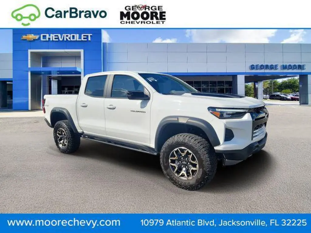 Chevrolet Colorado 2024 4x4 ZR2 4p Cabina de Tripulación 5 pies de caja larga