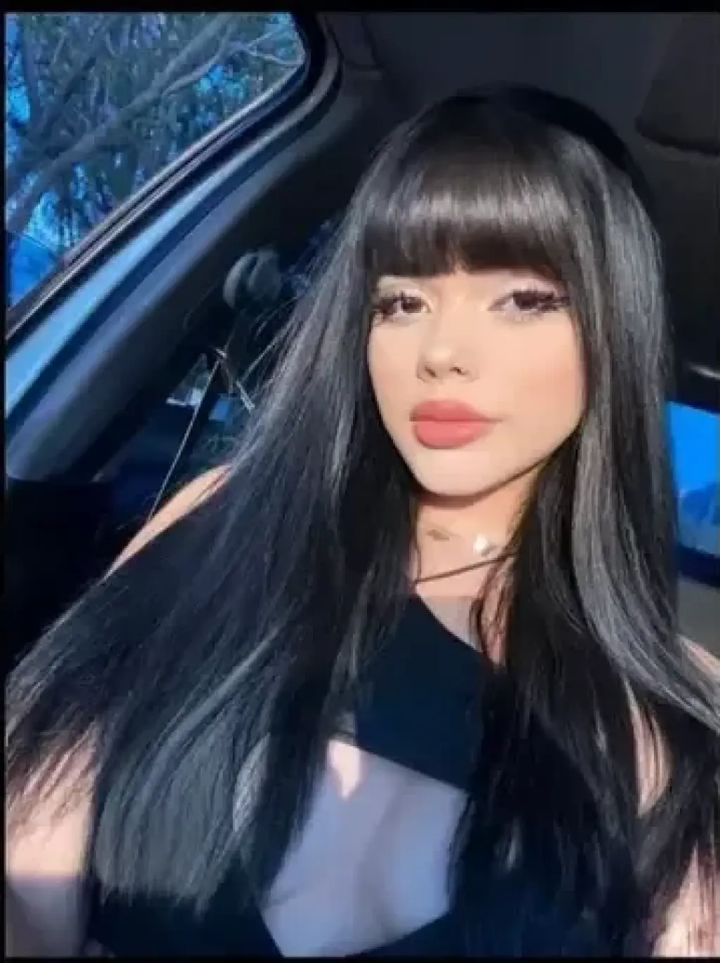 🛻747-327-1820, COLOMBIANITA