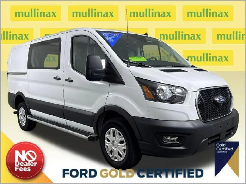 Ford Transit 2025 250 de 3 puertas, distancia entre ejes larga (LWB), techo bajo, furgoneta de carga