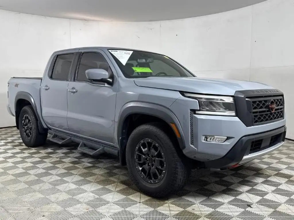 Nissan Frontier 2022 4x4 PRO-4X 4p Crew Cab 5 pies SB