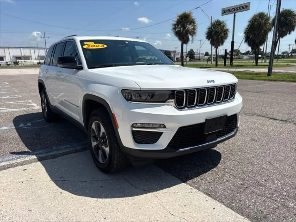 Jeep Grand Cherokee 2023 4x4 4xe SUV de 4 puertas
