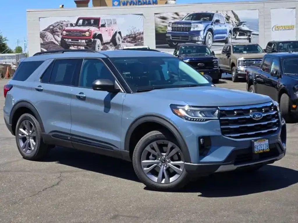 Ford Explorer 2026 AWD Active SUV de 4 puertas