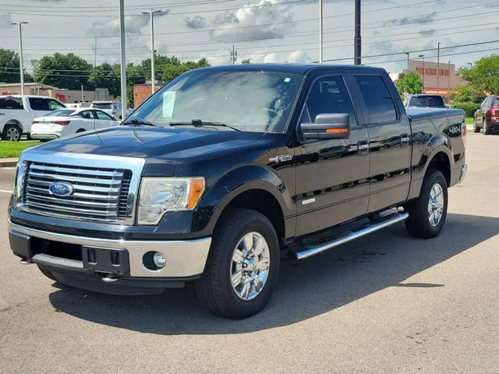 Ford F-150 2011 4x4 XLT 4p SuperCrew Styleside 5.5 pies CB