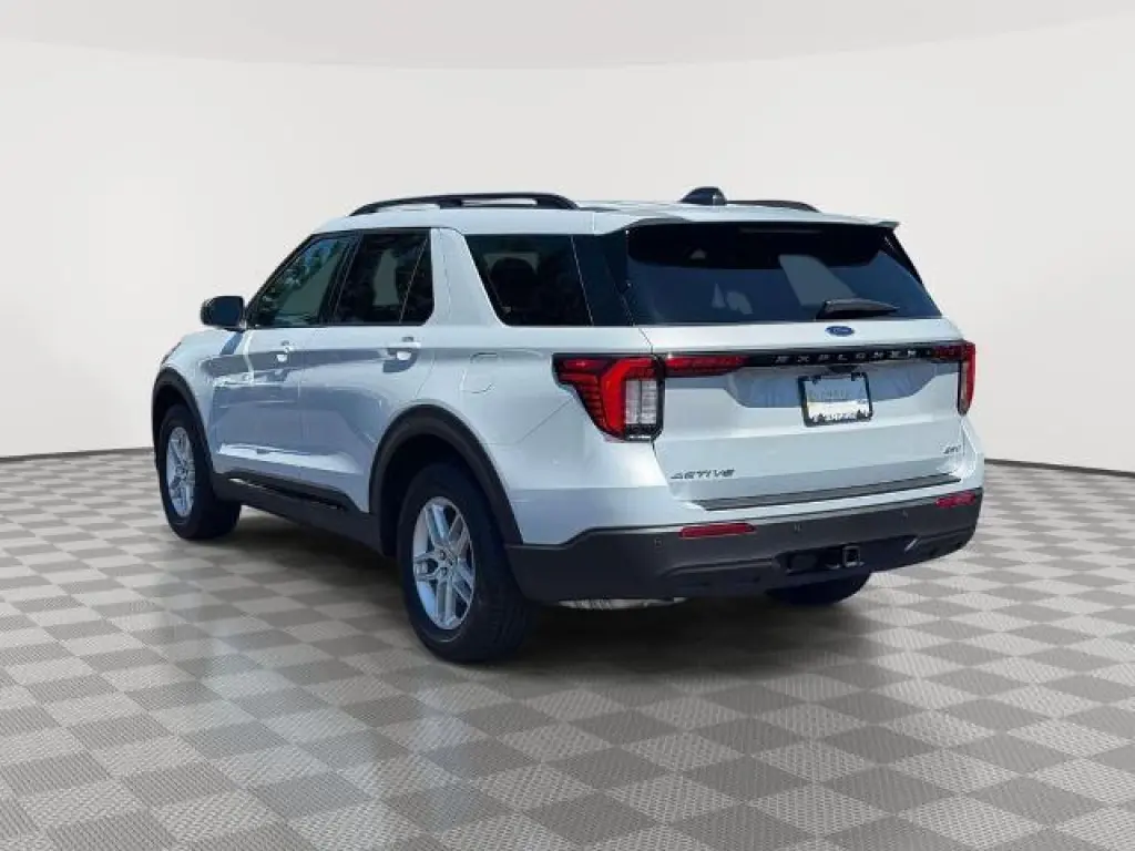 Ford Explorer 2026 AWD Active SUV de 4 puertas