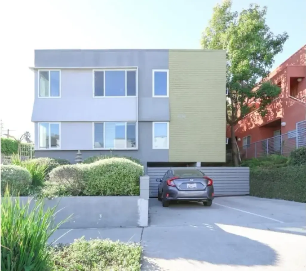 1BED 1BAT UNIT IN GARDENA