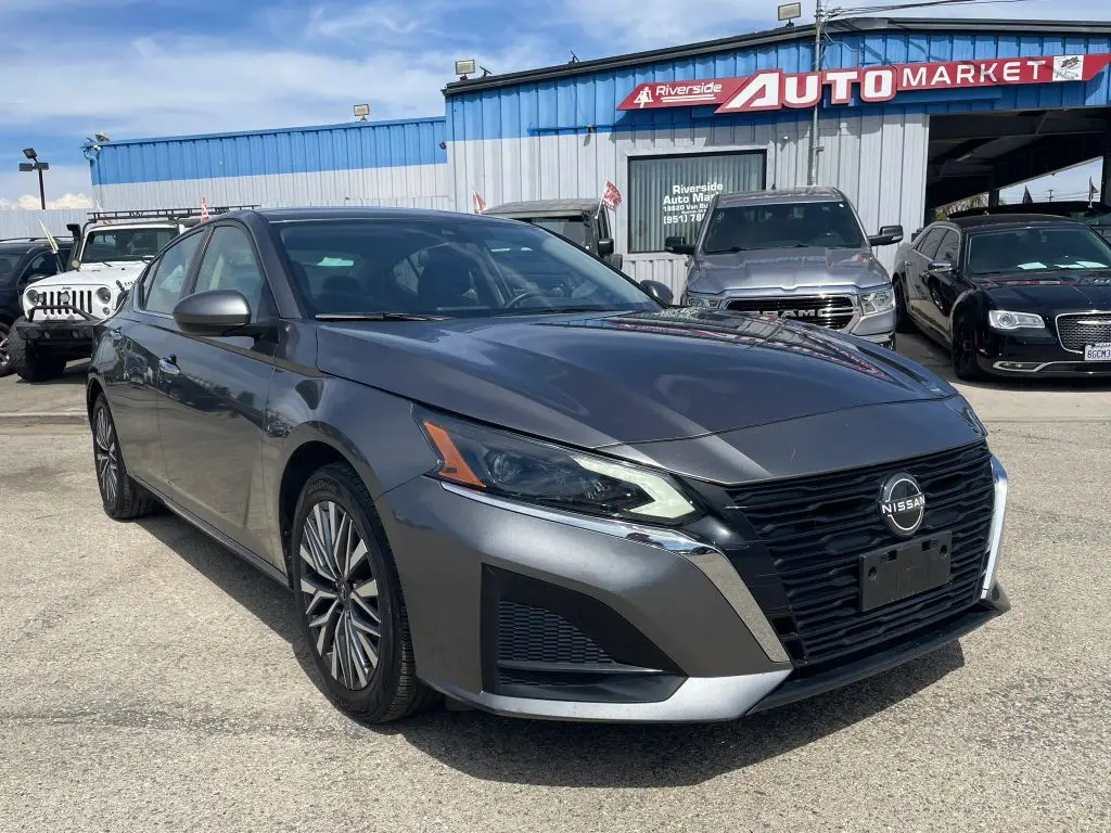 2023 Nissan ALTIMA