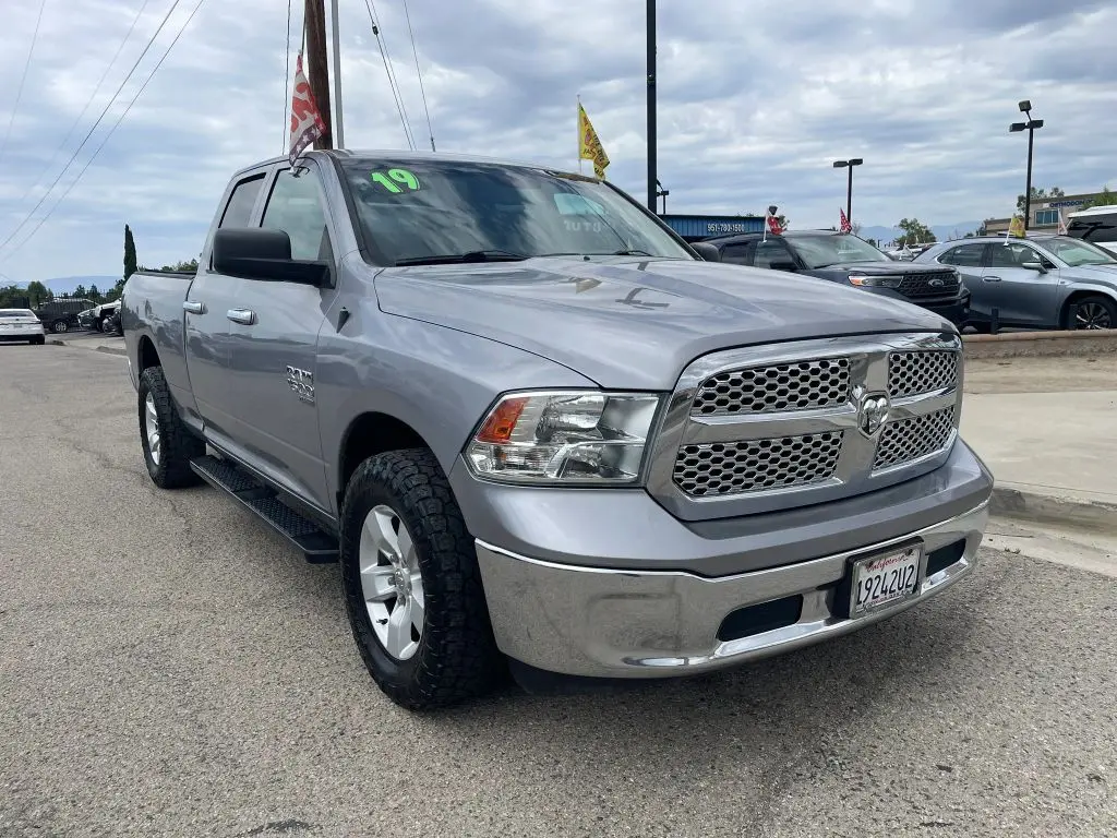 2019 Ram 1500 CLASSIC QUAD CAB