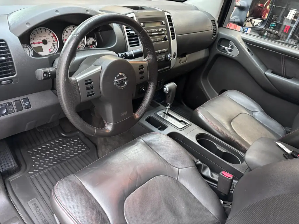 2012 Nissan FRONTIER CREW CAB
