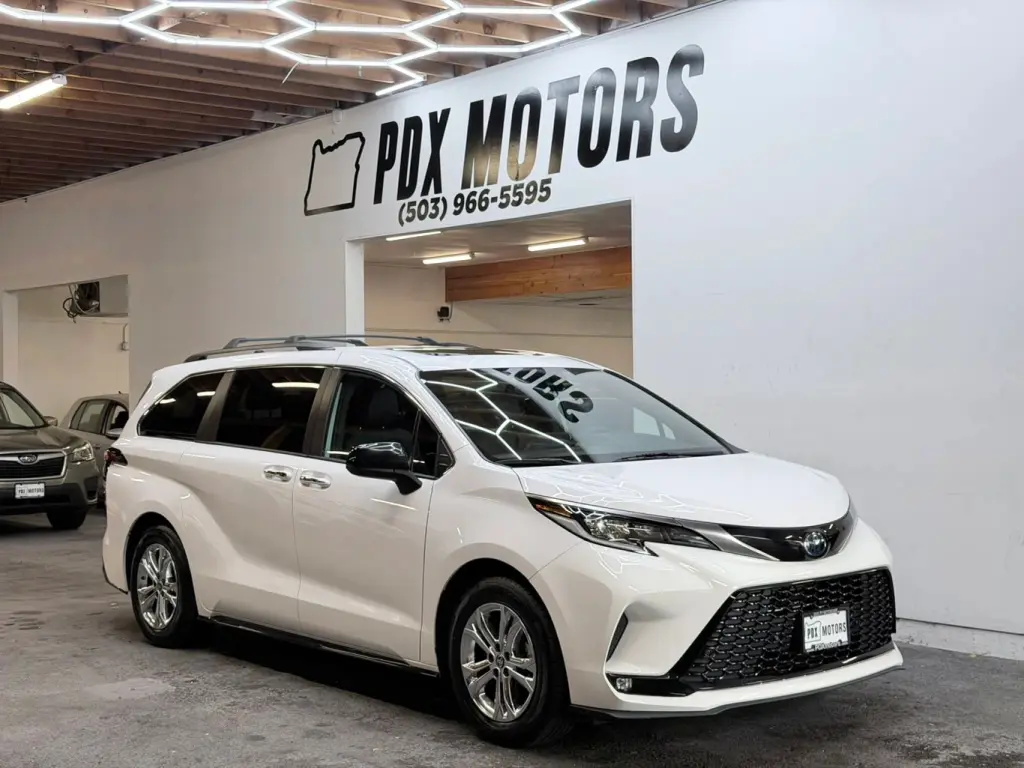 2022 Toyota SIENNA
