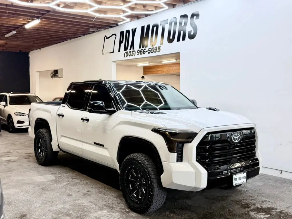 2024 Toyota TUNDRA HYBRID CREWMAX