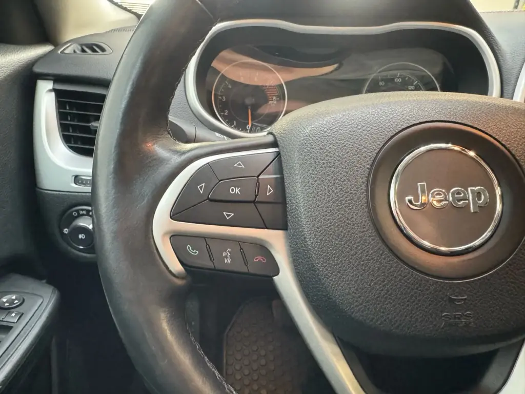 2016 Jeep CHEROKEE