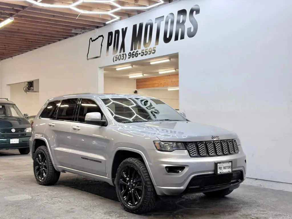 2018 Jeep GRAND CHEROKEE