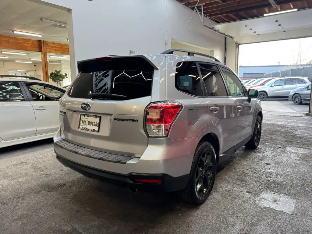 2018 Subaru FORESTER