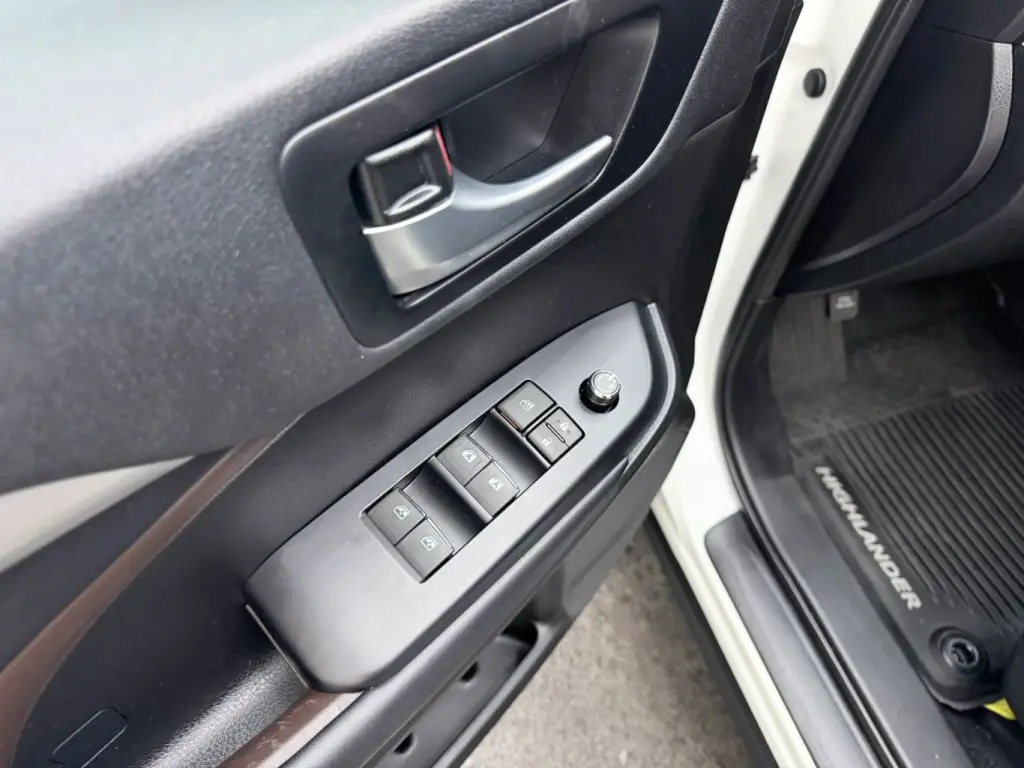 2019 Toyota HIGHLANDER HYBRID