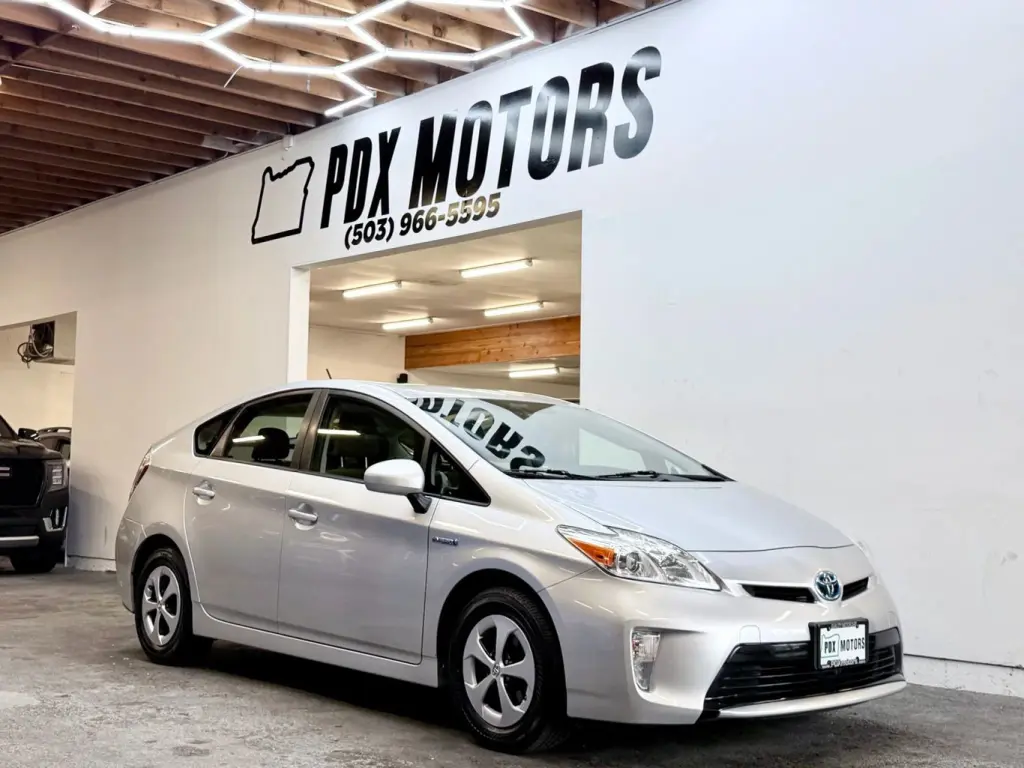 2012 Toyota PRIUS