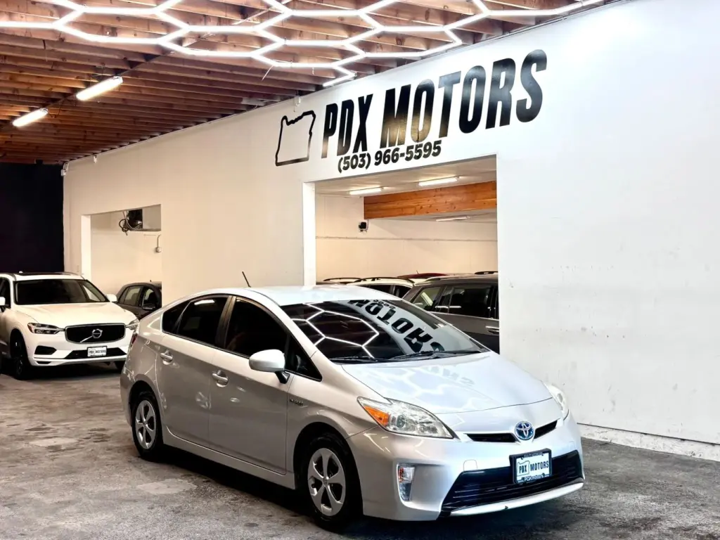 2014 Toyota PRIUS