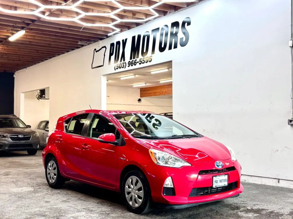 2014 Toyota PRIUS C