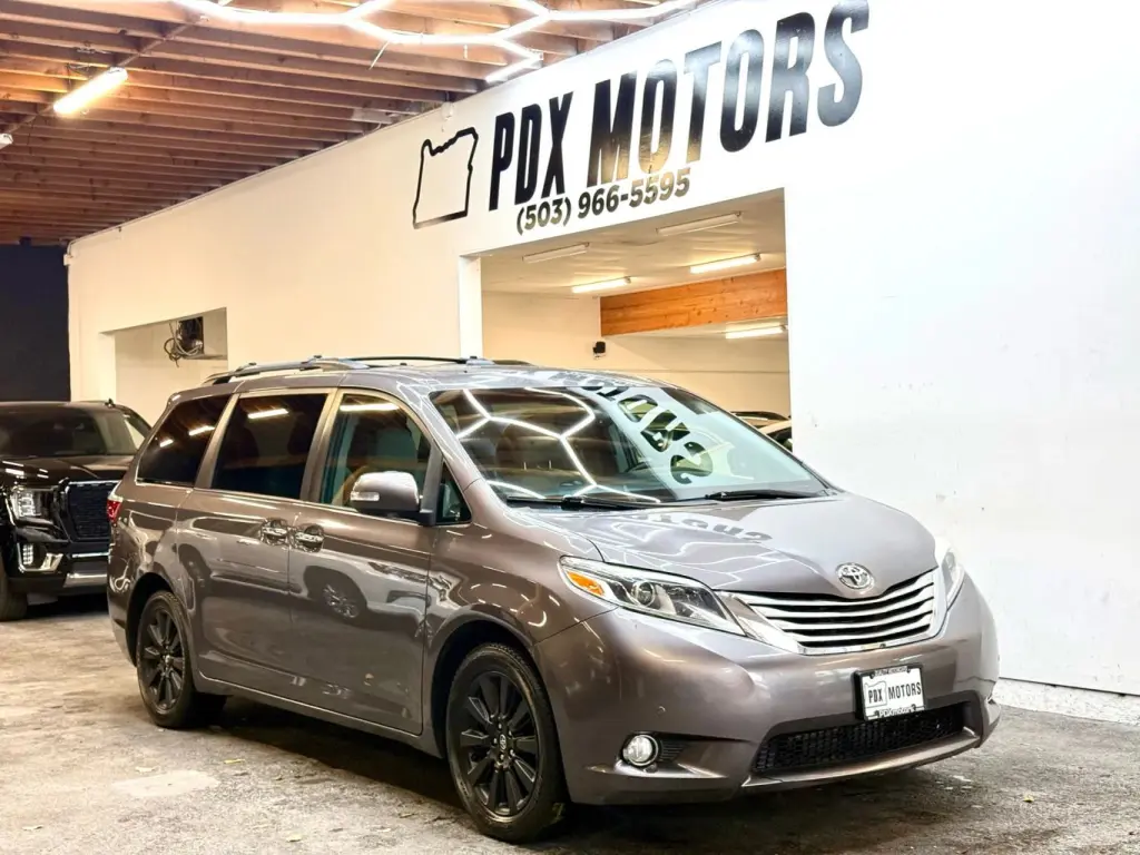 2015 Toyota SIENNA