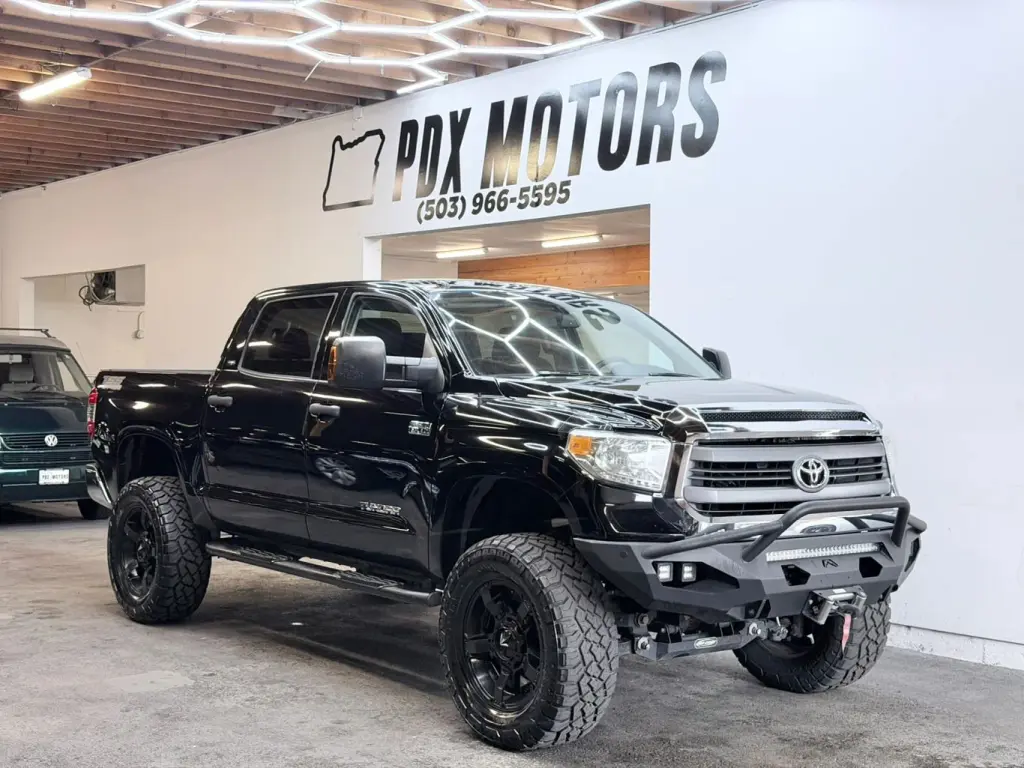 2014 Toyota TUNDRA CREWMAX