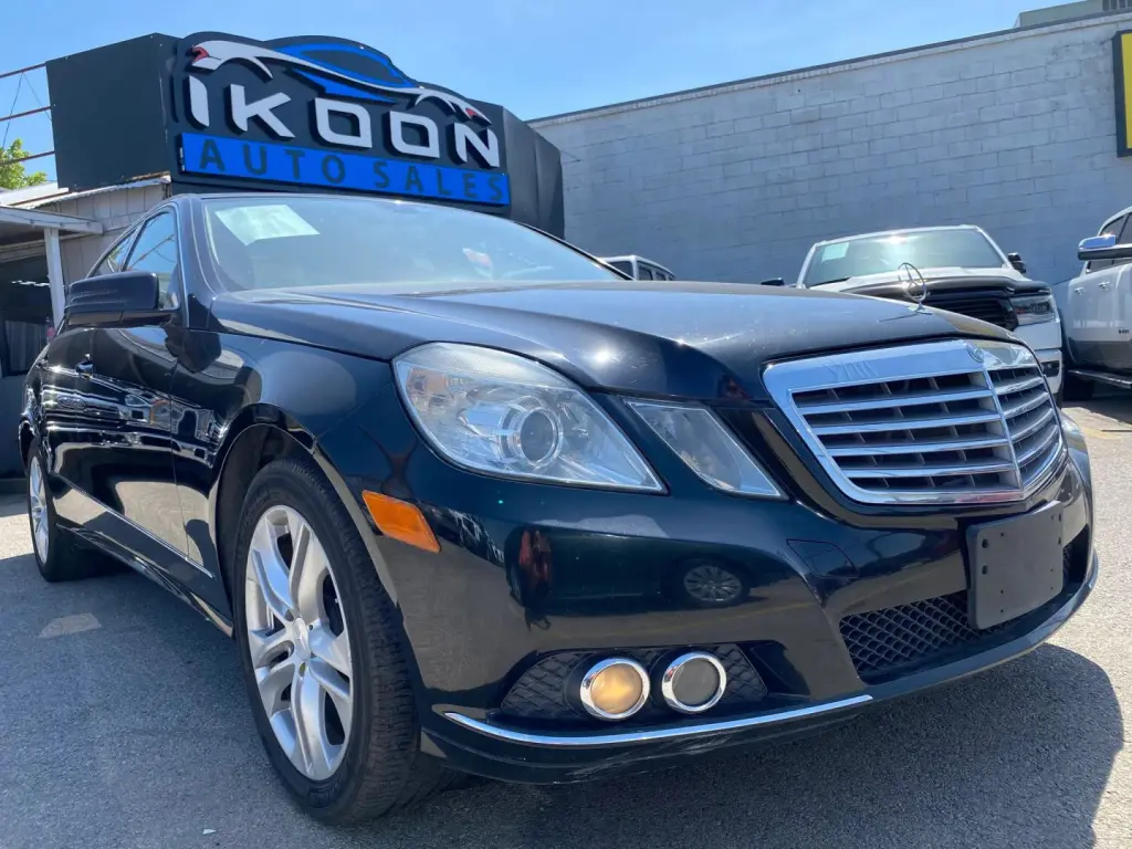 2011 Mercedes-Benz E-CLASS