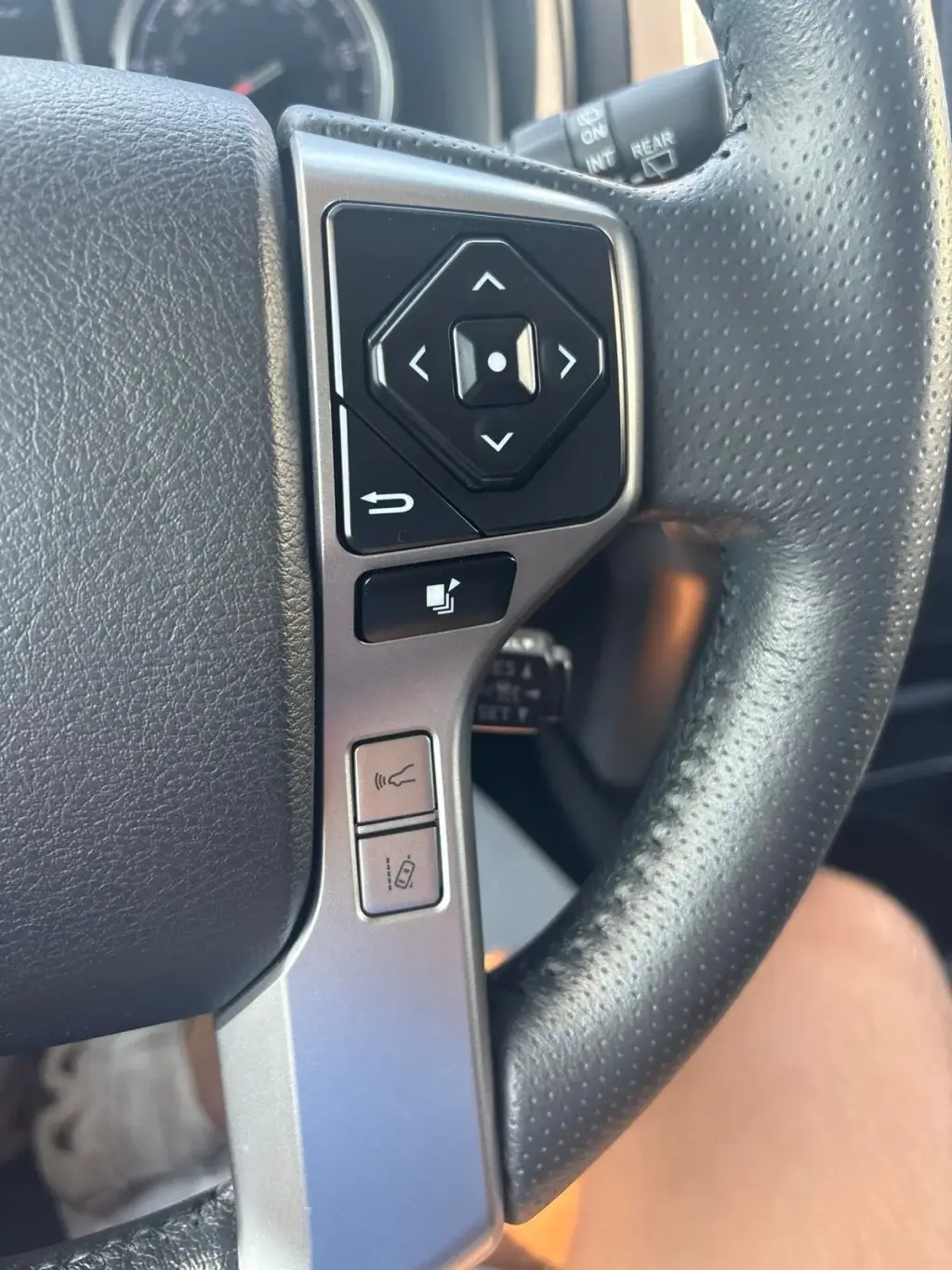Toyota 4Runner 2023 4x4 TRD Sport 4p SUV