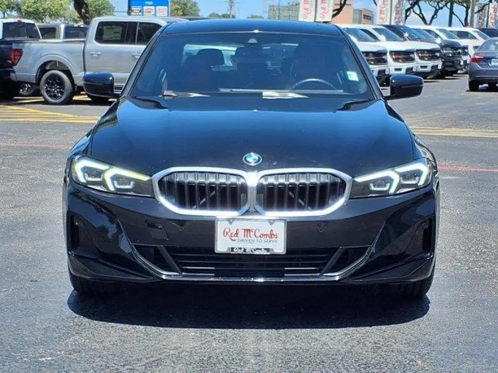 BMW Serie 3 2024 330i Sedan 4p