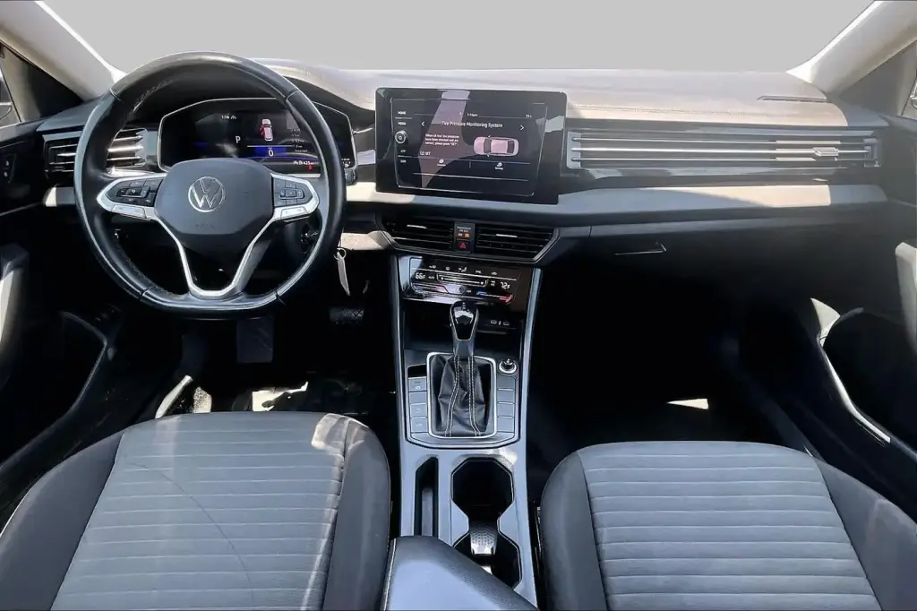 Volkswagen Jetta 2025 S 4p Sedan