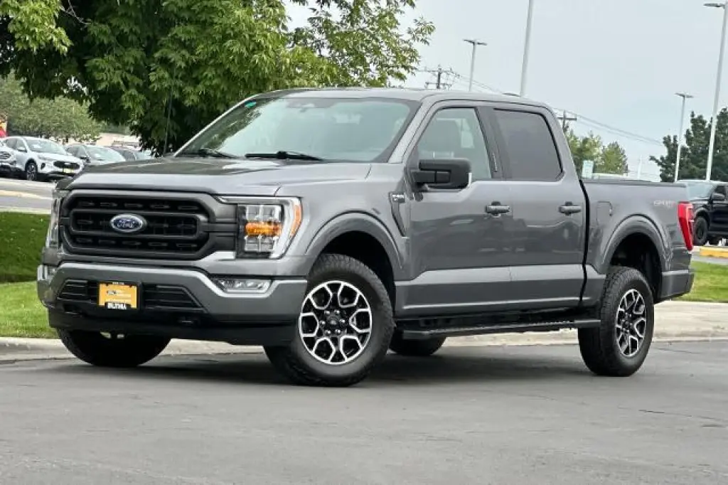 Ford F-150 2023 4x4 XLT 4p SuperCrew 5.5 ft. SB