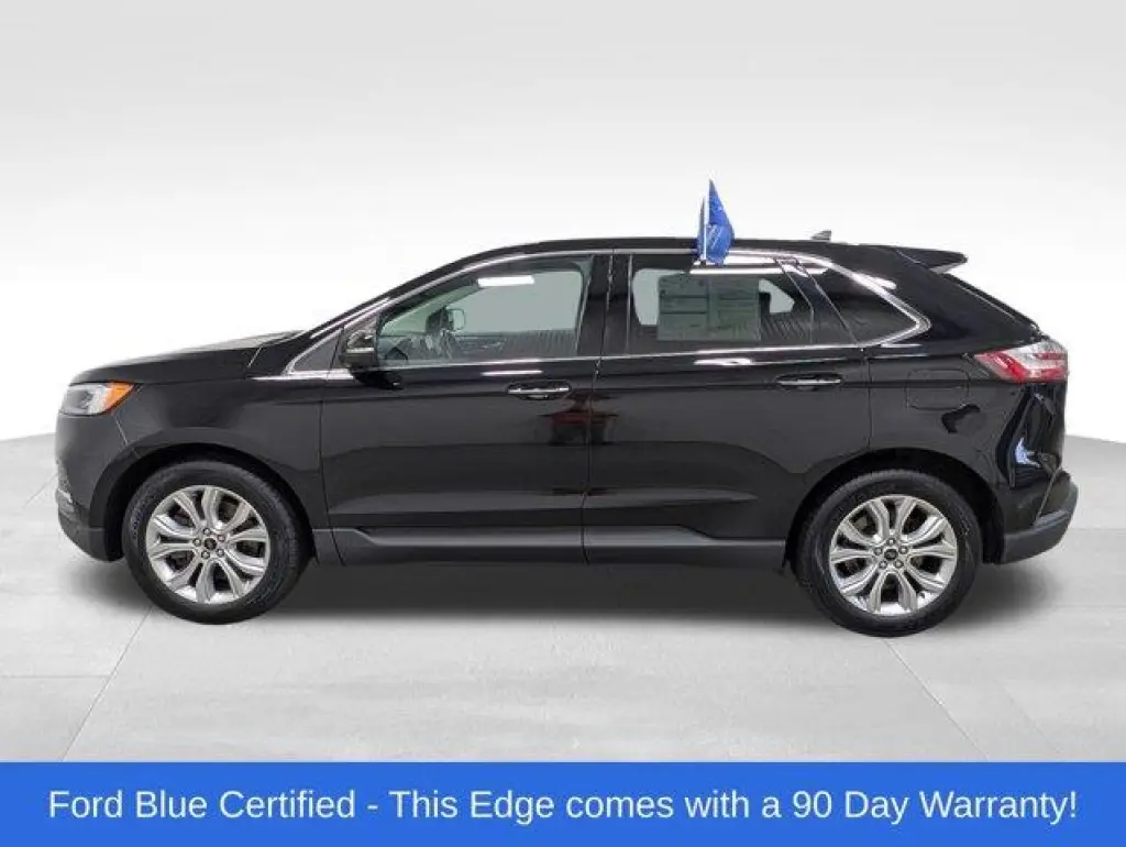 Ford Edge 2023 AWD Titanium 4dr Crossover