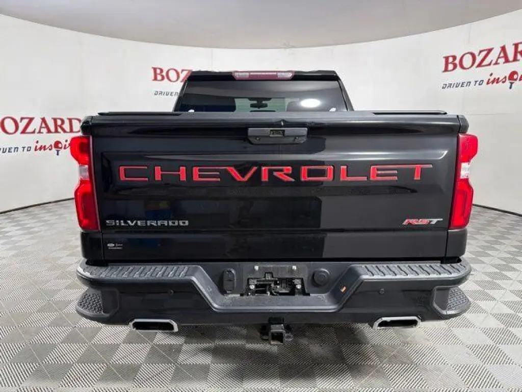 Chevrolet Silverado 1500 2021 4x4 RST 4p. Cabina Doble 5,8 ft. SB